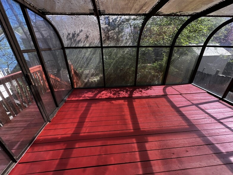 Building Photo - 3837 Meadow Creek Dr