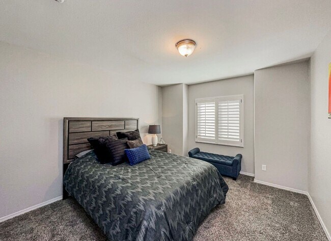 Building Photo - 6073 Rivet Pl