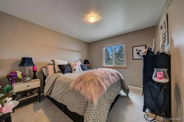 Building Photo - 445 Larkspur Dr