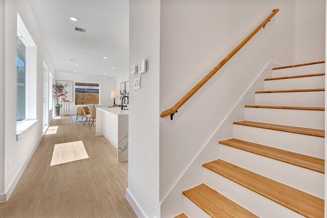 Building Photo - 6809 Conley St