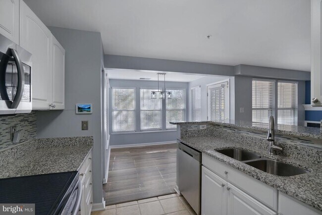 Building Photo - 7518 Snowpea Ct