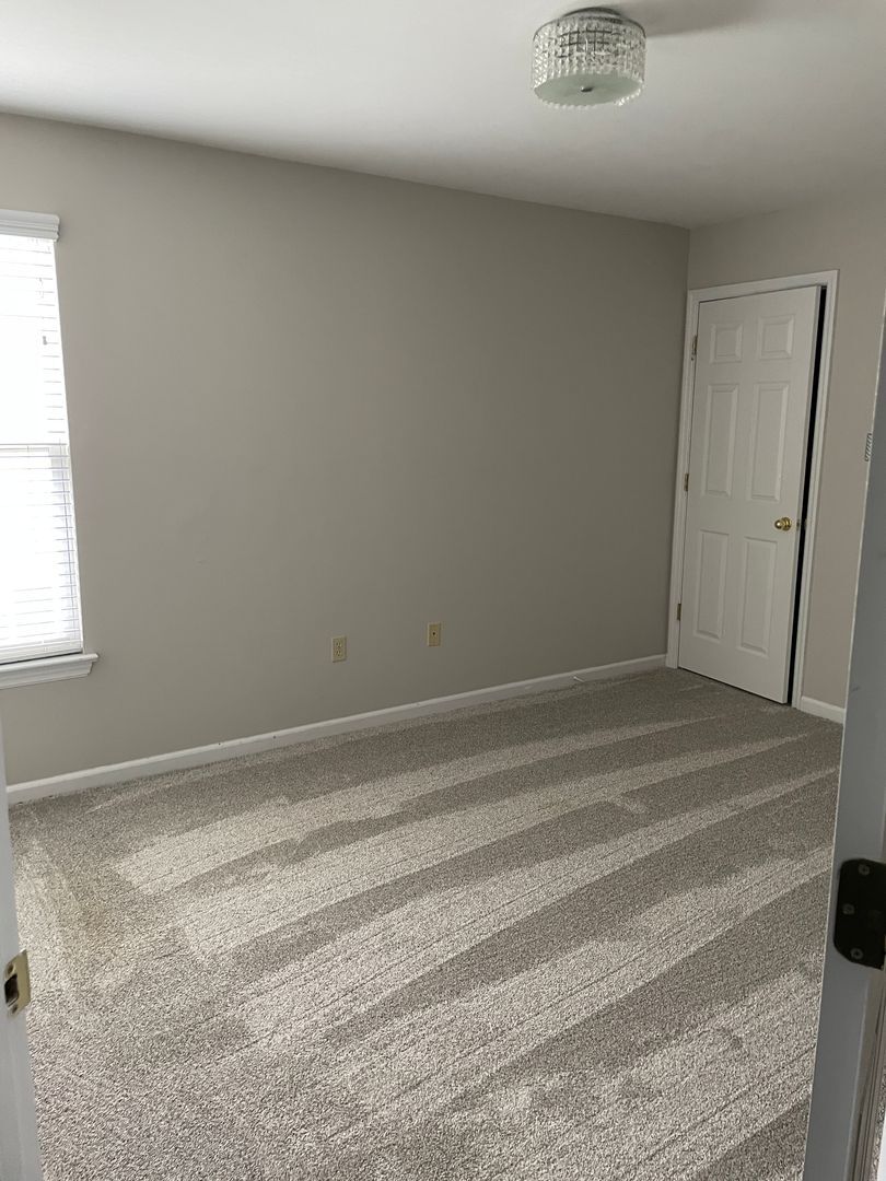Building Photo - 248 Greenshire Ln