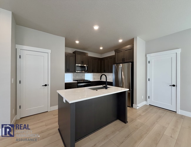 Building Photo - MOVE-IN SPECIAL - Stunning Butternut Creek Home with Bonus Room & 2-Car Garage