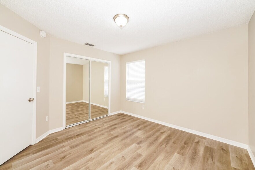 Building Photo - 9336 Sonoma Dr