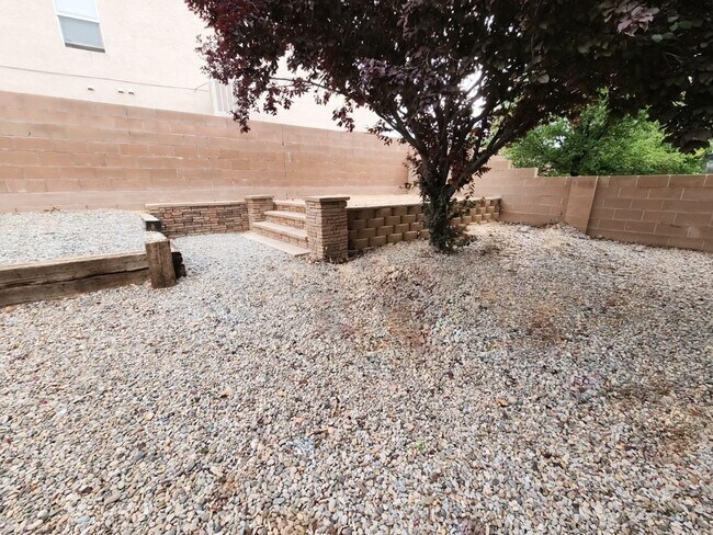 Building Photo - 9723 Calle Chamisa NW