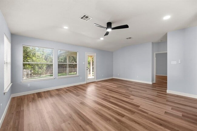 Building Photo - 3321 Winding River Trail
