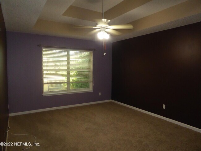 Building Photo - 8716 Canopy Oaks Dr