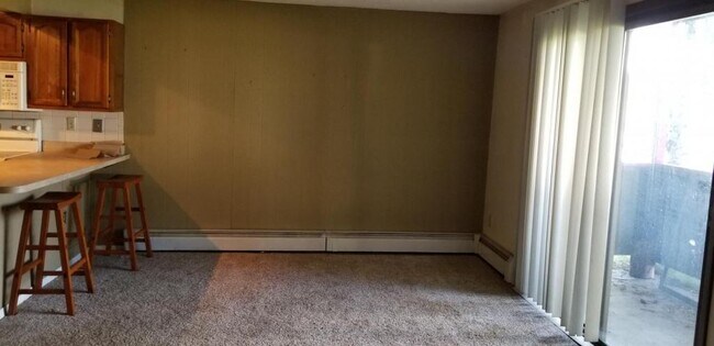 Building Photo - 0675 Straight Creek DVW I 101