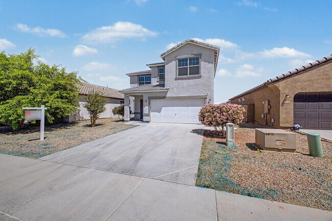 Building Photo - 35450 W Santa Clara Ave