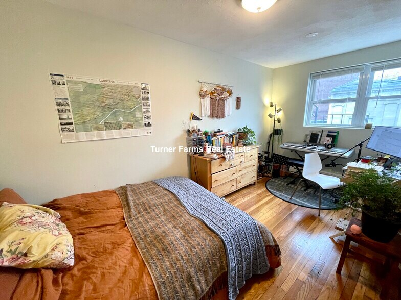 Building Photo - 406 Highland Ave