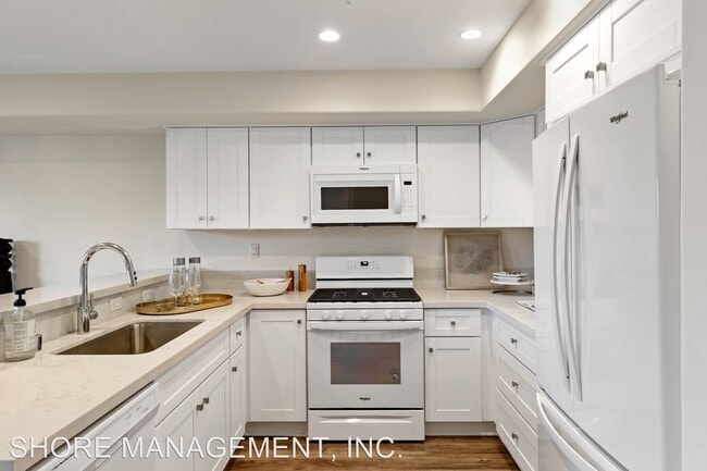 Building Photo - 808 Reed Ave