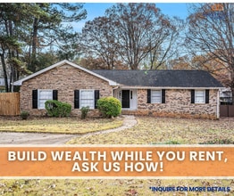 Building Photo - 2105 Pinewood Dr