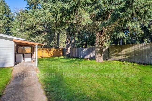 Building Photo - 6415 151st St NW