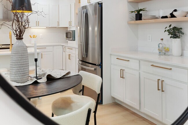 Building Photo - STUNNING 4 Level Fells Point Rowhome! WITH...