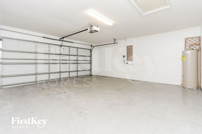 Building Photo - 663 Breezeway Ct