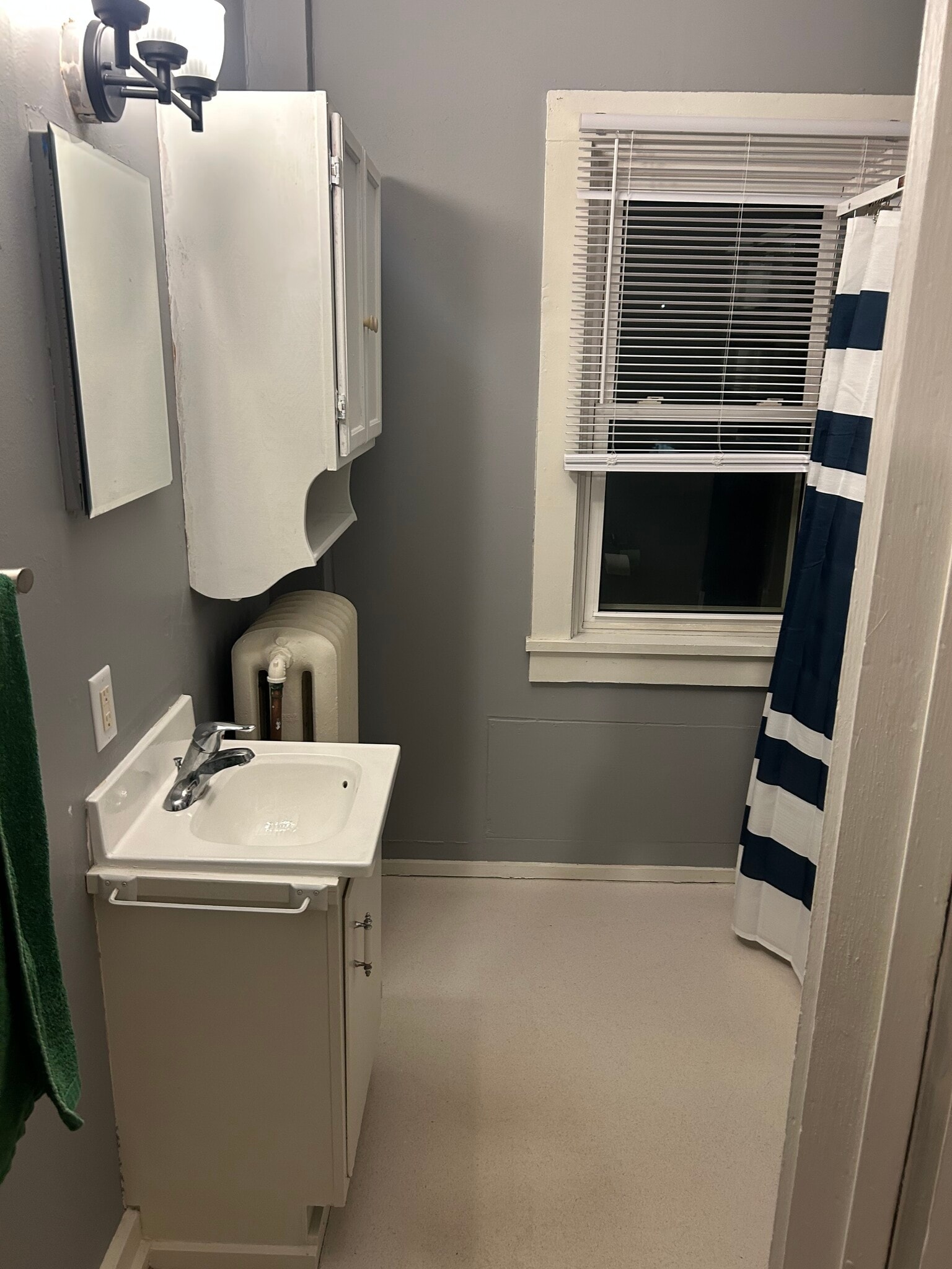 Building Photo - 729 N Broad St