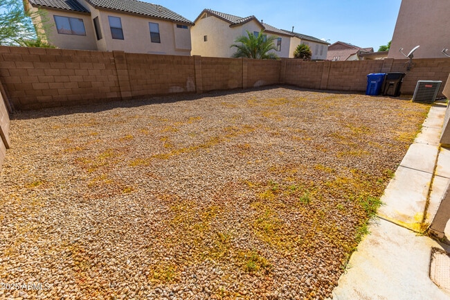 Building Photo - 12721 W Almeria Rd