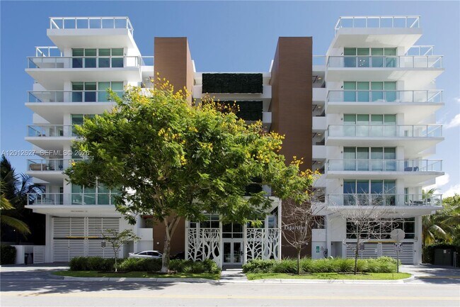 Building Photo - 1150 102nd St