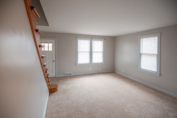 Building Photo - 864 N Addison Ave