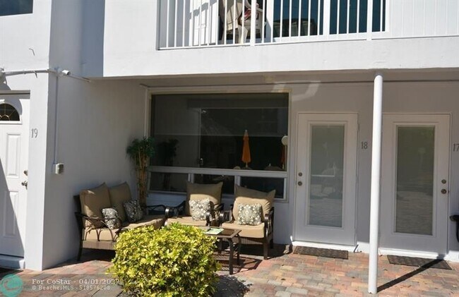 Building Photo - 4228 N Ocean Dr
