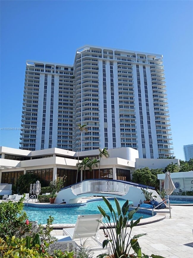 Building Photo - 19707 Turnberry Way