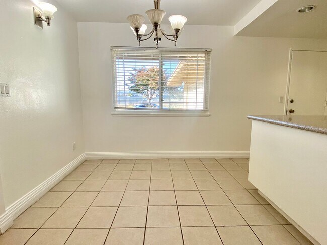 Building Photo - Beautiful Single Story Home Across From Ro...