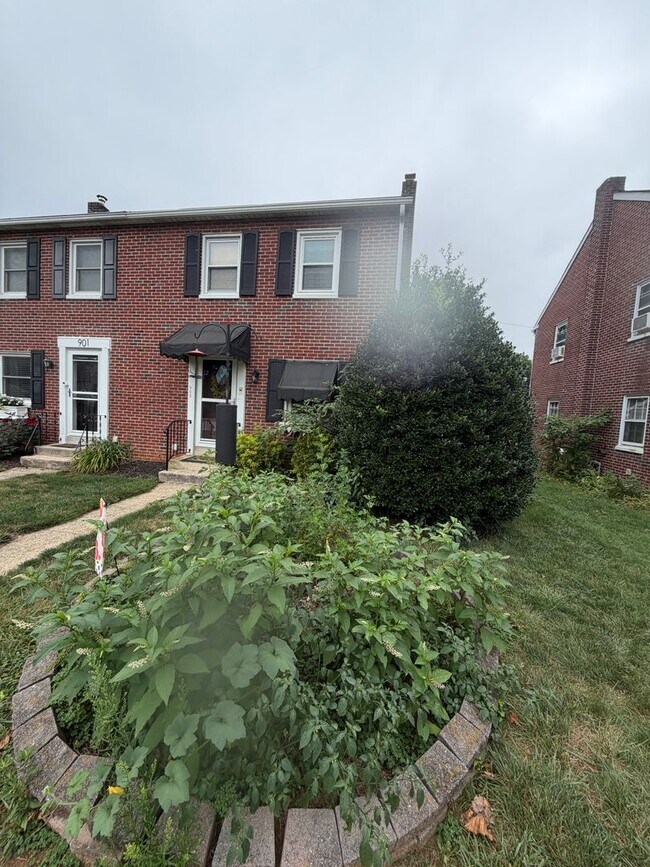 Building Photo - Grandview Heights 3 bd home