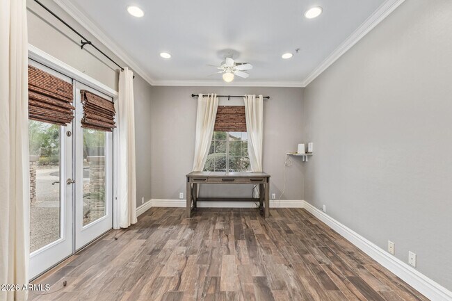 Building Photo - 10271 Jasmine Dr