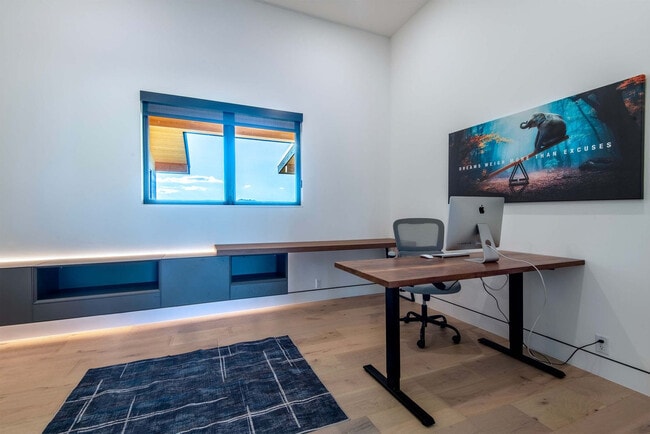 Building Photo - 779 Lucia Ln