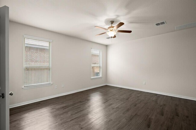 Building Photo - 610 Puerta Vallarta Ln