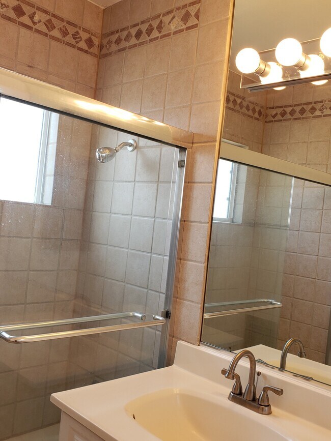 Bathroom - 1025 Idaho Ave