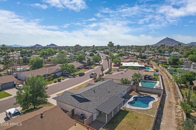 Building Photo - 8426 E Monterey Way