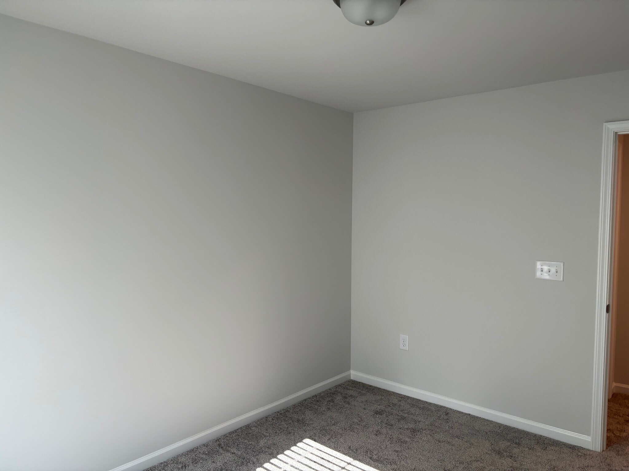 Building Photo - 124 Abbots Mill Dr