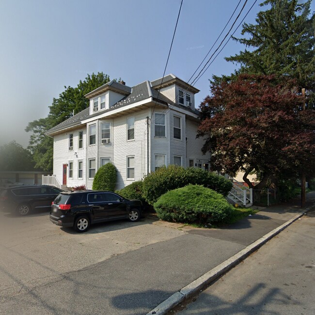 Primary Photo - 8-10 Howard St