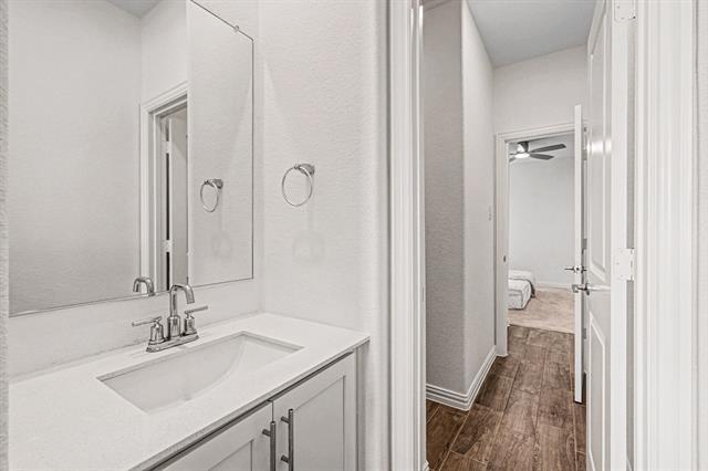 Building Photo - 1120 Water Canna Dr