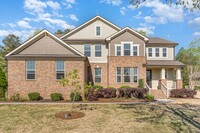 Building Photo - Gorgeous 5 Bedroom Home with First Floor I...