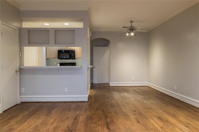 Building Photo - 3904 Brandon Park Dr