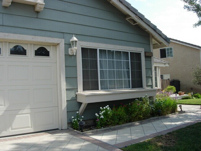 Workshop area - 10750 Spyglass Dr