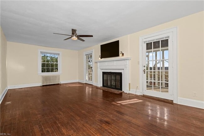 Building Photo - 2800 Chesterfield Blvd