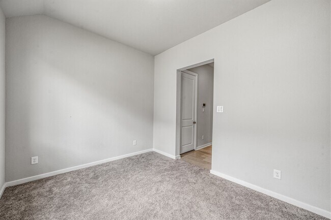 Building Photo - 7623 Coral Lk Dr