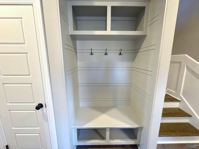 Building Photo - 4260 Sullivan St