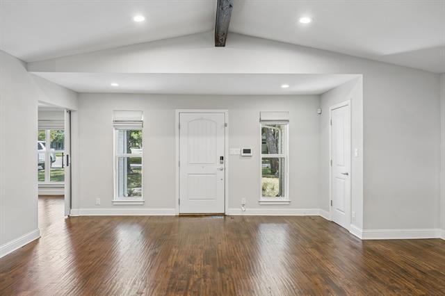 Building Photo - 10215 Dale Crest Dr