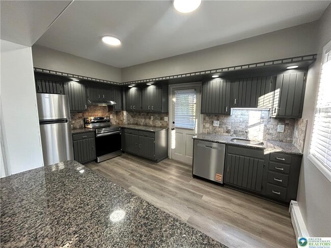 Building Photo - 1151 Catasauqua Rd