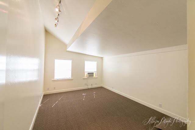 Building Photo - 1430 Pine St