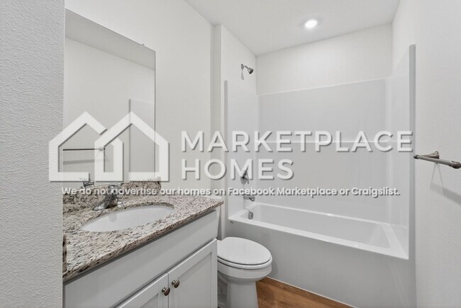 Building Photo - 3050 Rosalee Ln