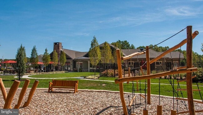 Building Photo - 7524 Calais Way