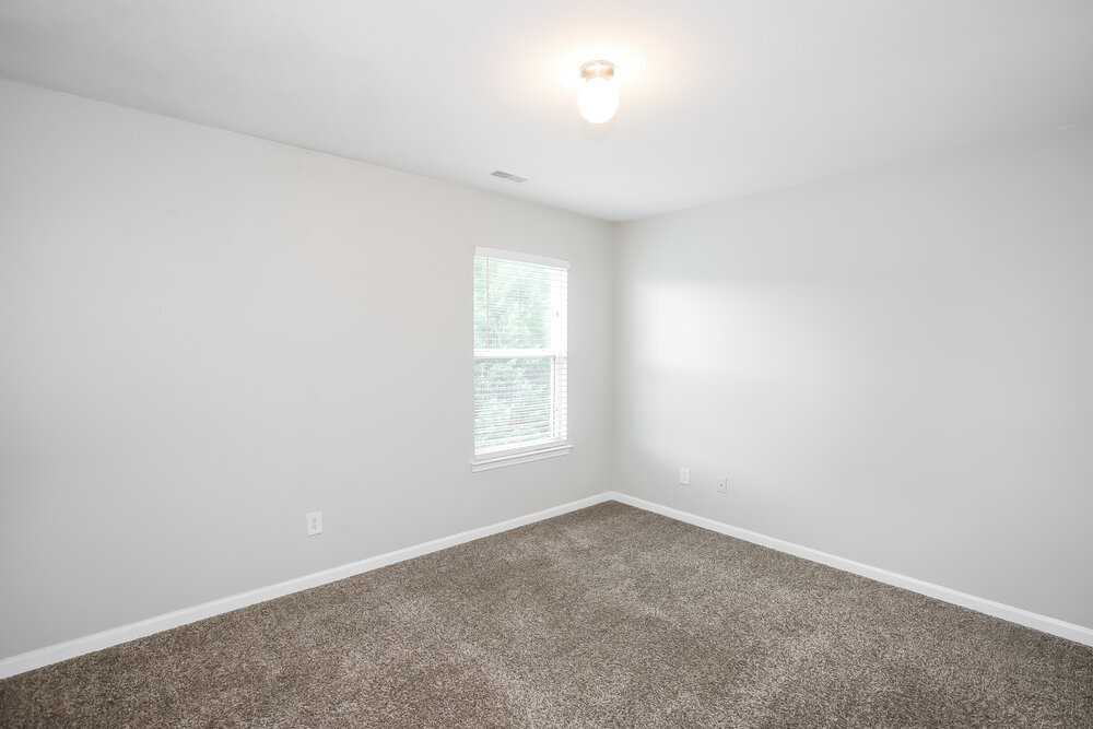 Building Photo - 1006 Tiger Eye Ave