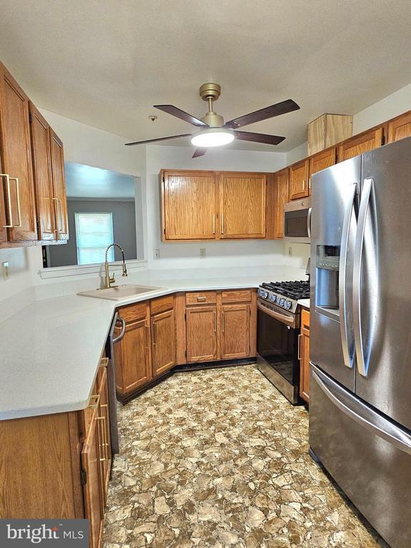 Building Photo - 2445 Sagewood Ct