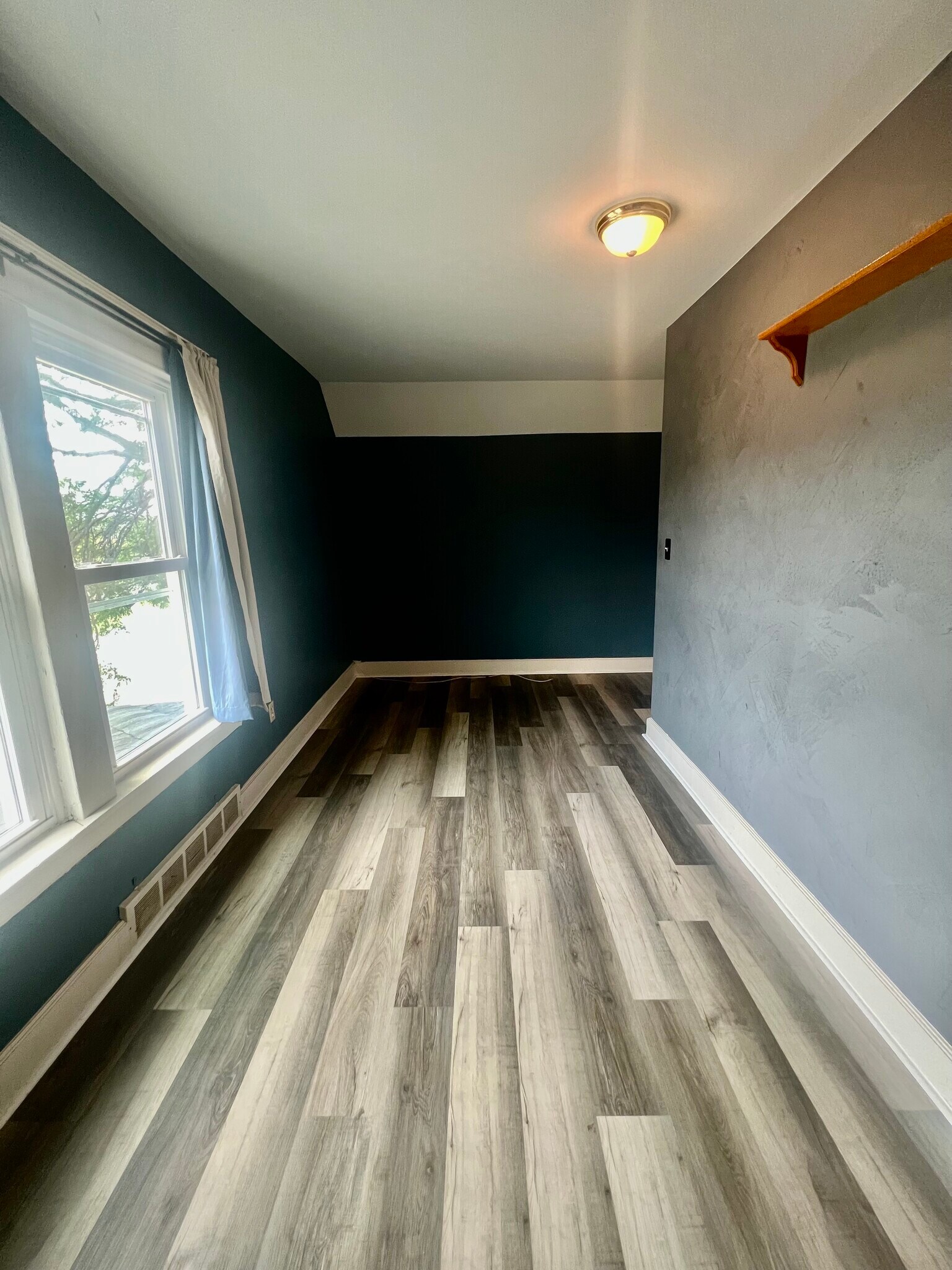 Building Photo - 5432 25th Ave