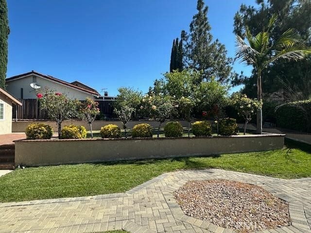 Building Photo - 840 Bridle Dr